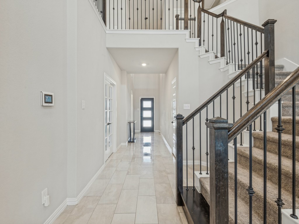 1267 Binfield Drive