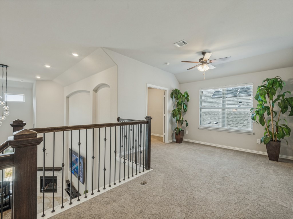 1267 Binfield Drive