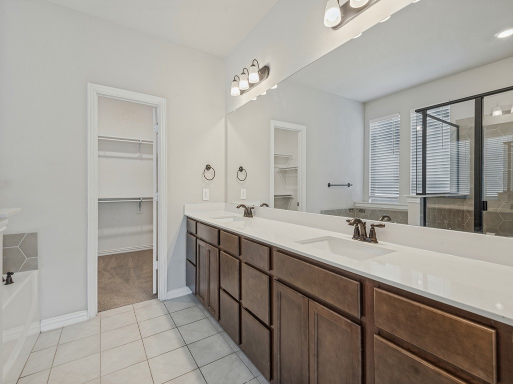 1267 Binfield Drive