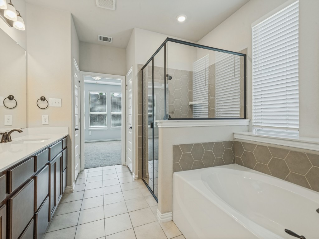 1267 Binfield Drive