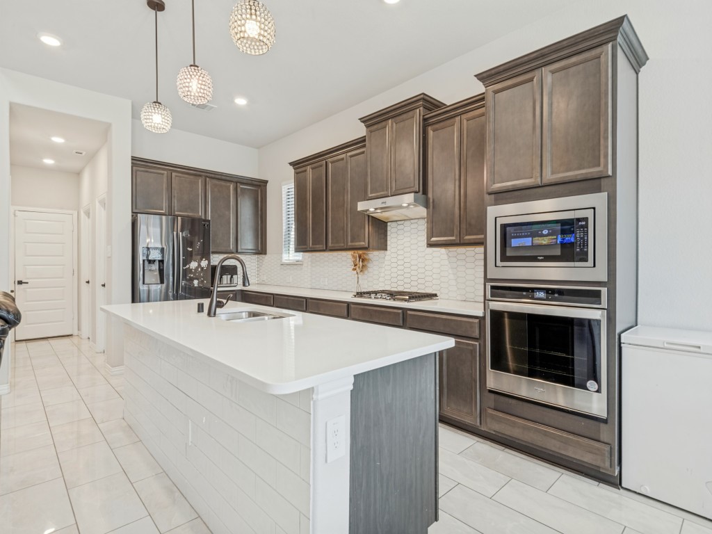 1267 Binfield Drive