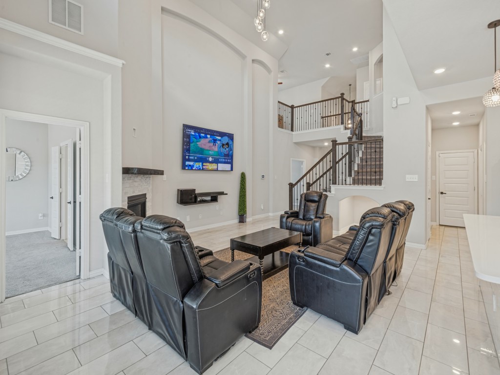 1267 Binfield Drive