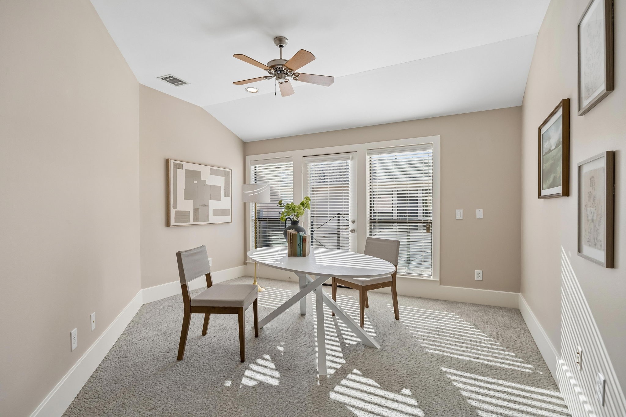 2606 Shelby Avenue 102