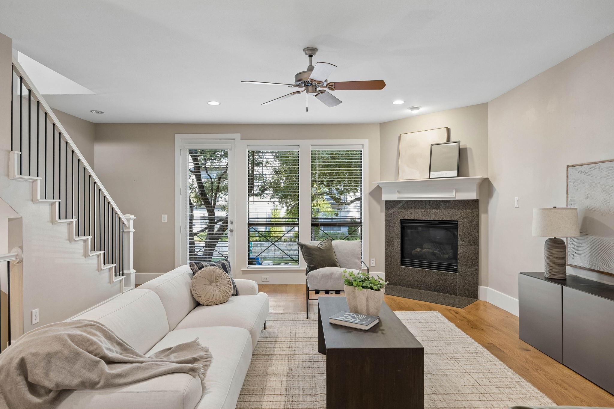 2606 Shelby Avenue 102