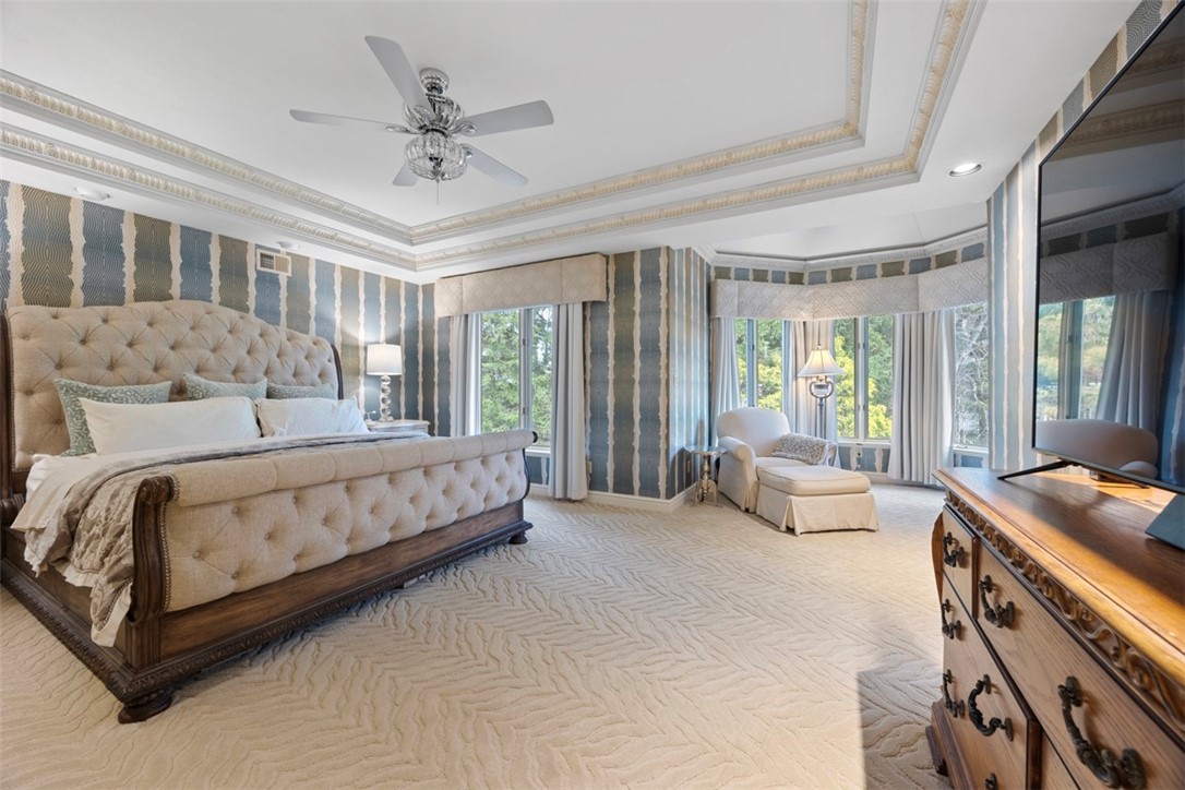 100 Ashley Ct