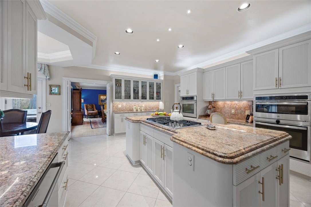 100 Ashley Ct