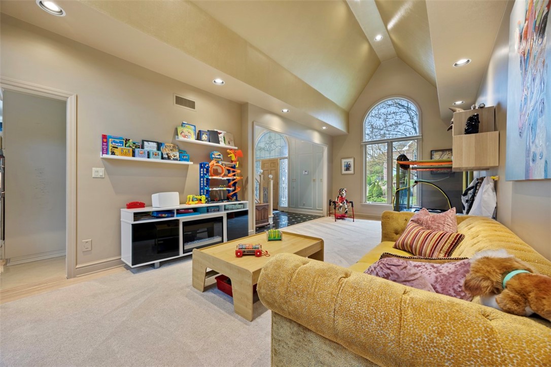 100 Ashley Ct