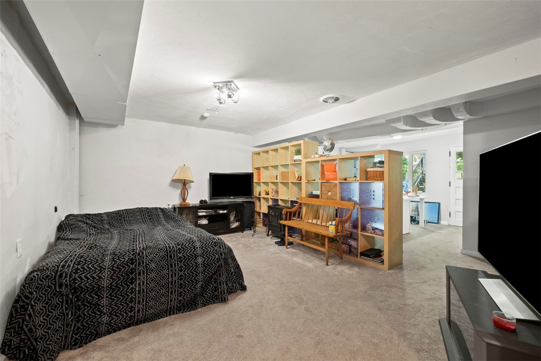 220 Guyasuta Rd