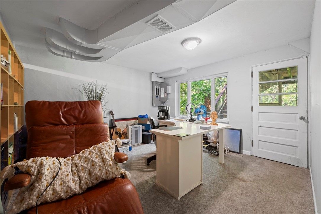 220 Guyasuta Rd
