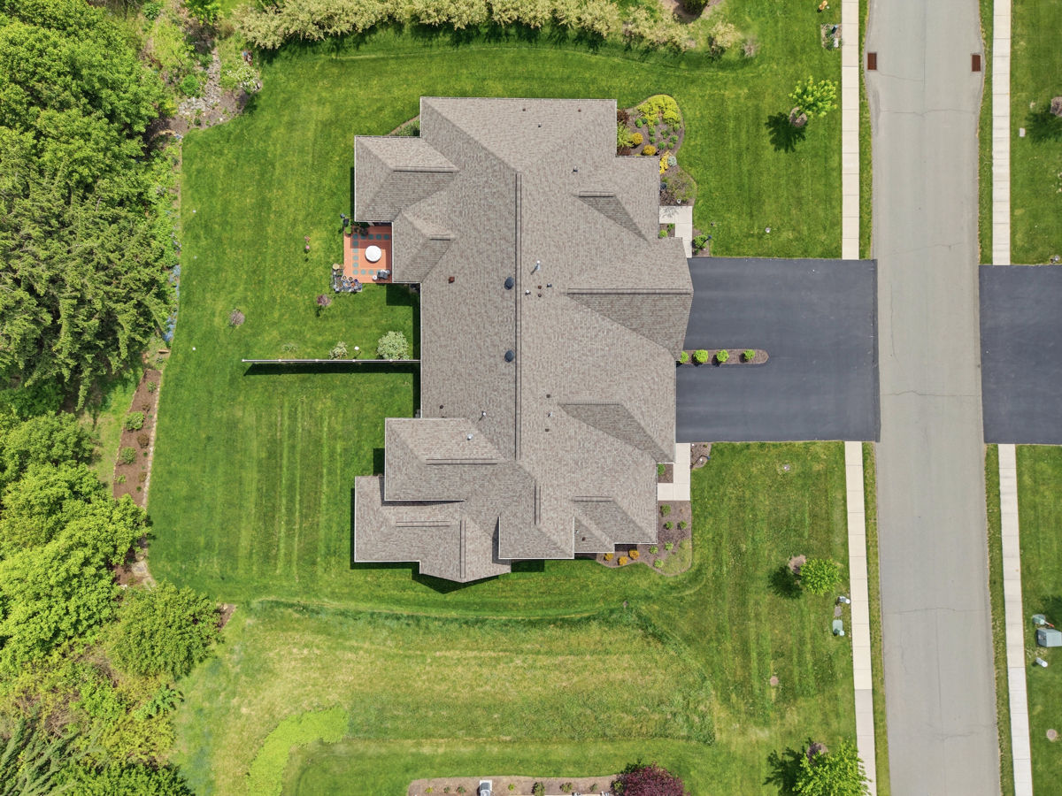 102 Lex LANE