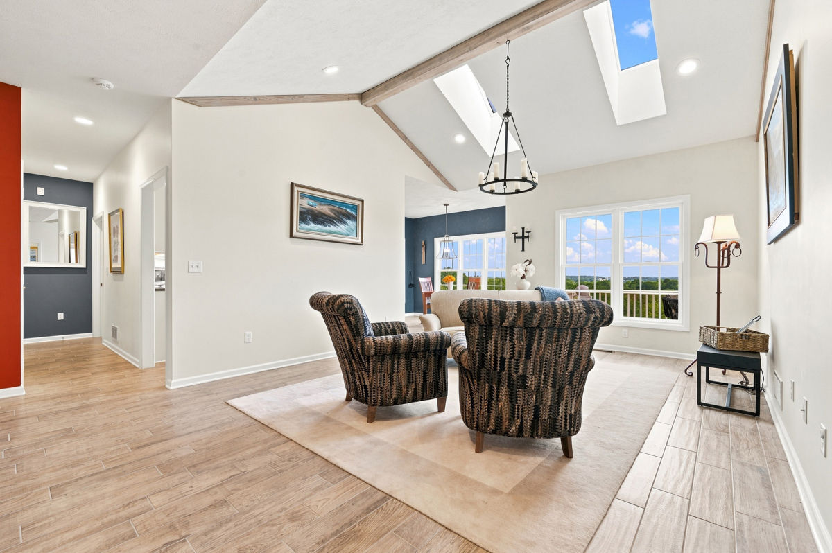 316 Ridge View COURT