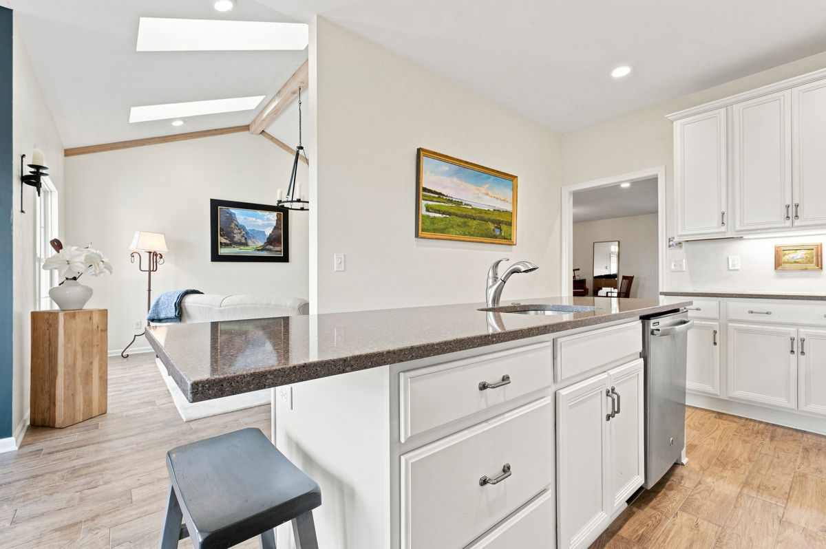316 Ridge View COURT