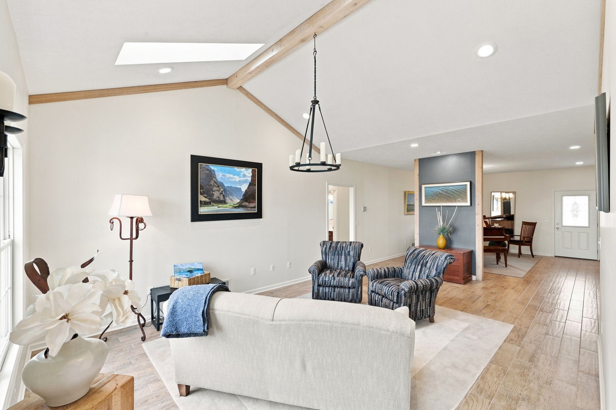 316 Ridge View COURT