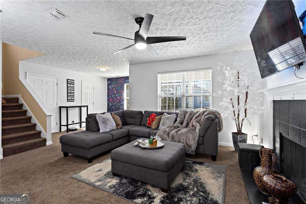 392 4th Street