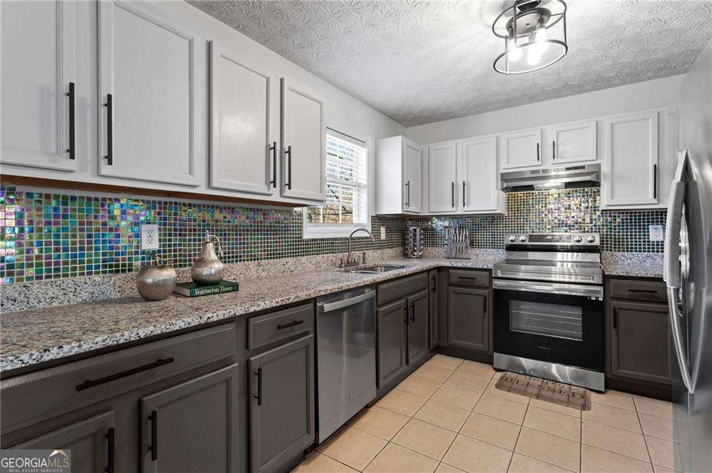 392 4th Street