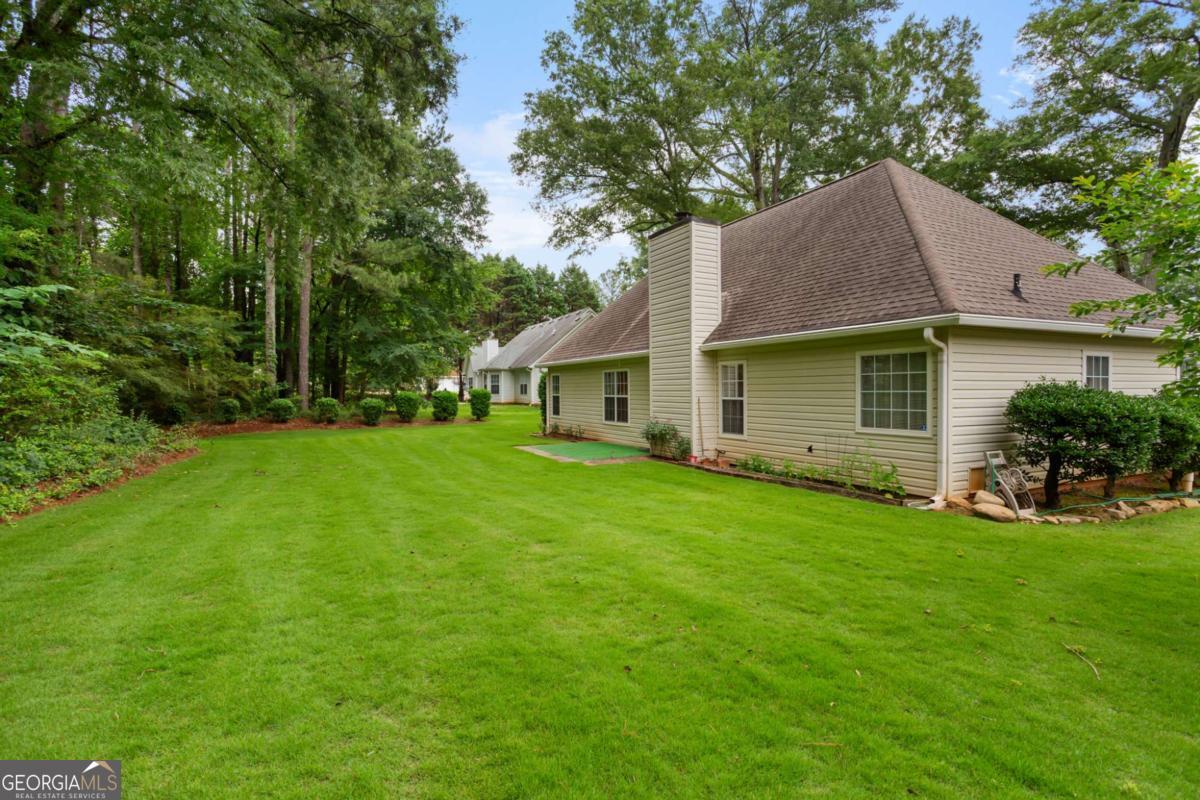 435 Crosshaven Way