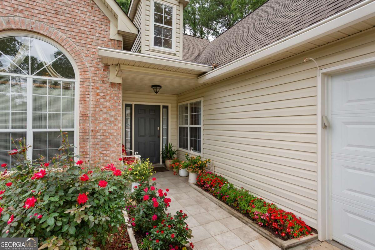435 Crosshaven Way
