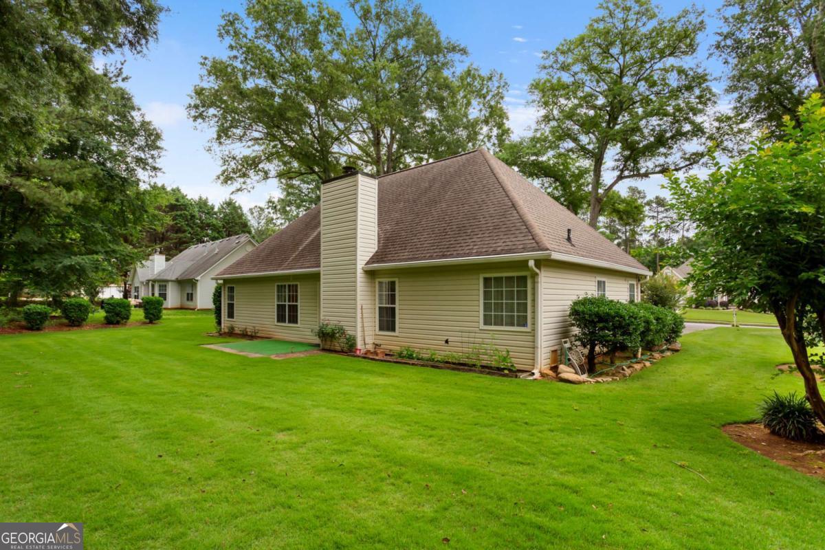 435 Crosshaven Way