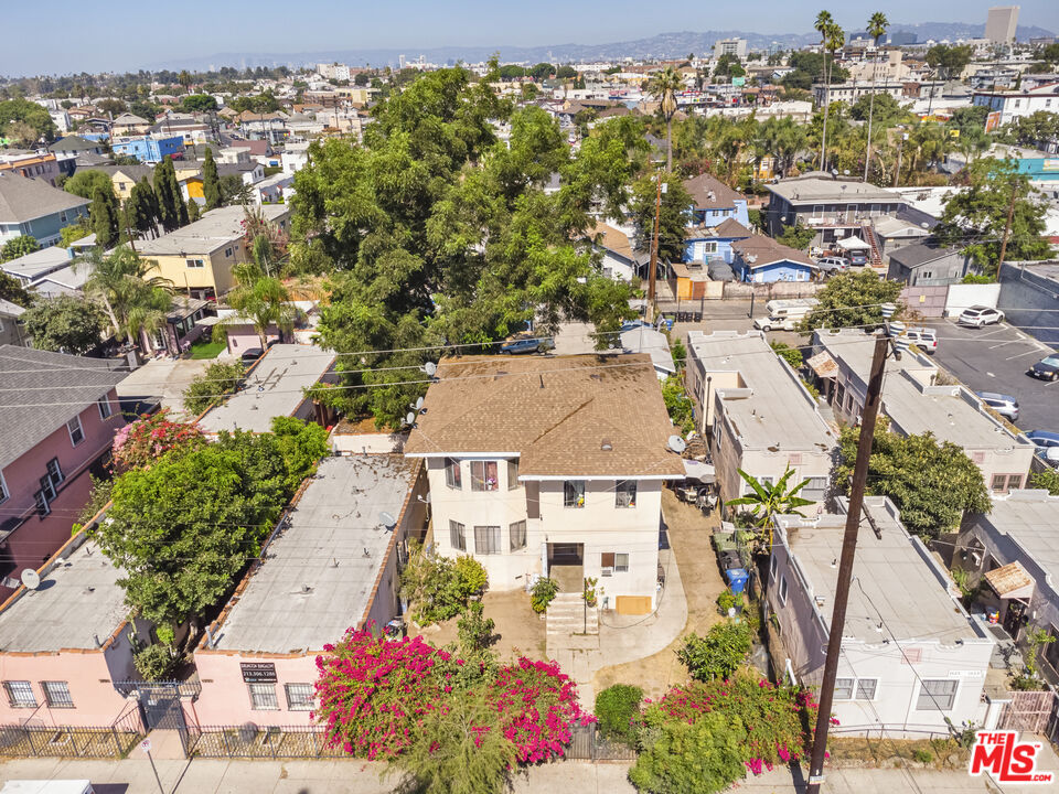 1627 S Burlington Ave