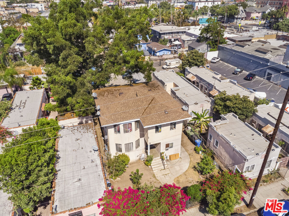 1627 S Burlington Ave