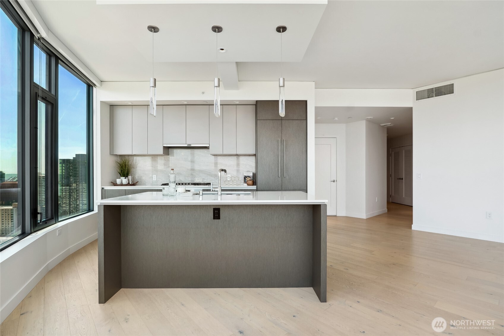 2510 6th Avenue Unit: 2602