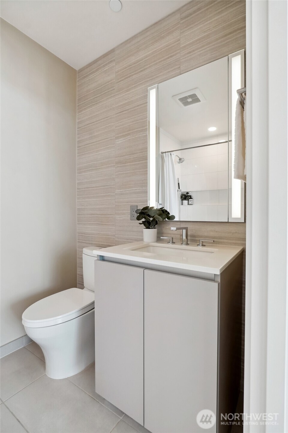 2510 6th Avenue Unit: 2602