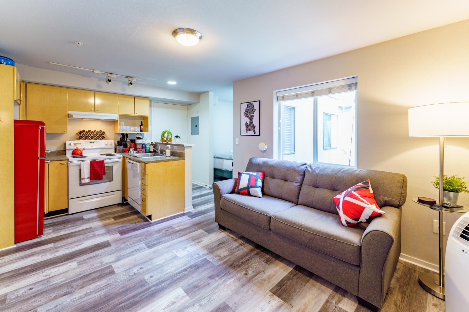 425 Vine Street Unit: 419