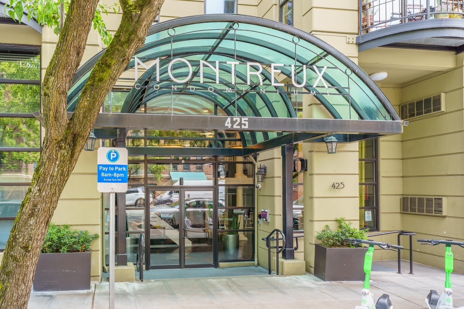 425 Vine Street Unit: 419