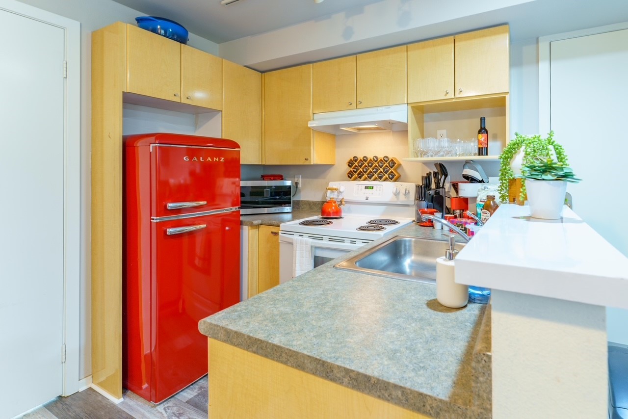 425 Vine Street Unit: 419