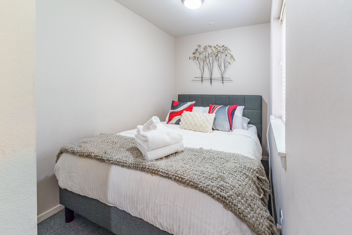 425 Vine Street Unit: 419