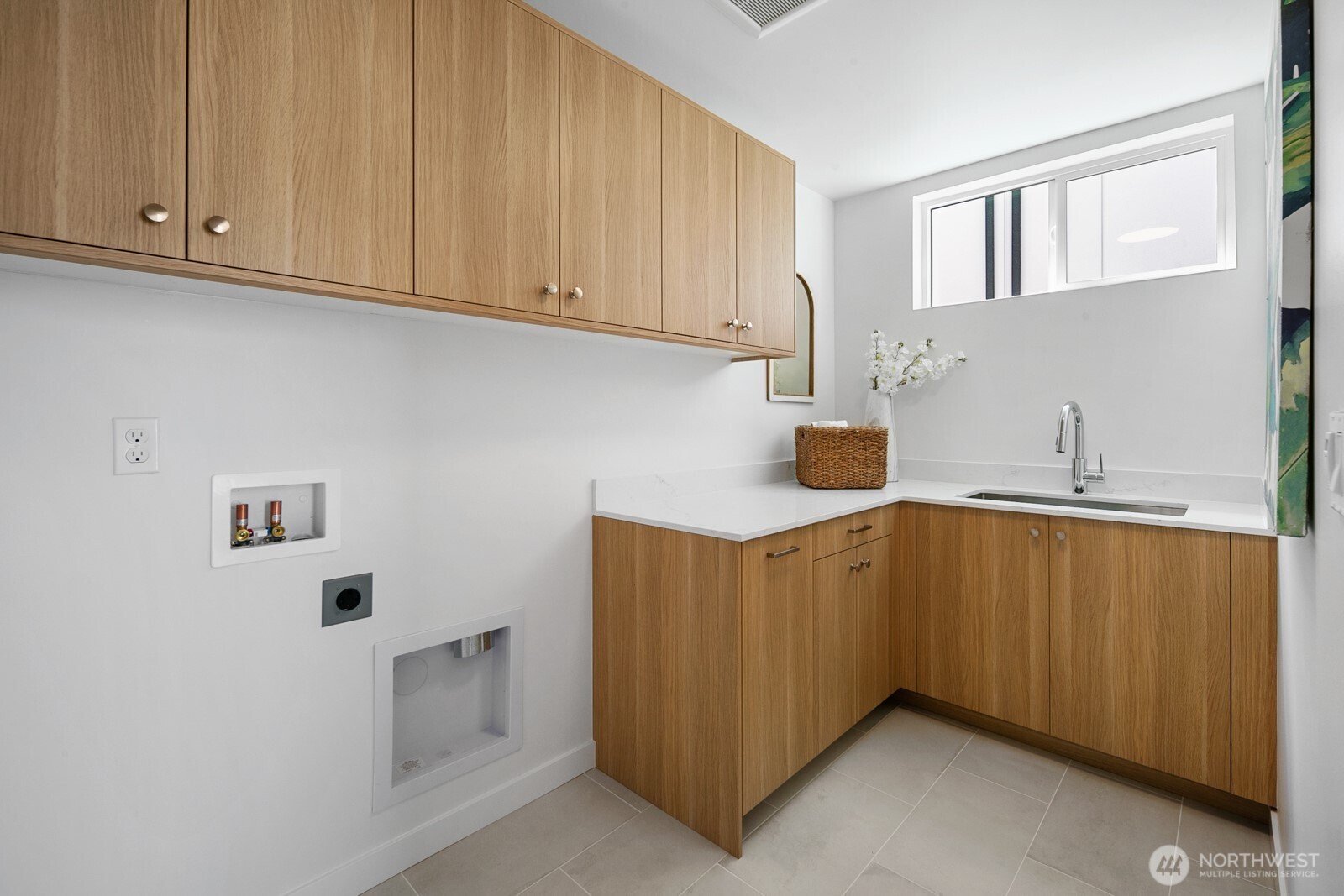 8825 Wallingford Avenue N