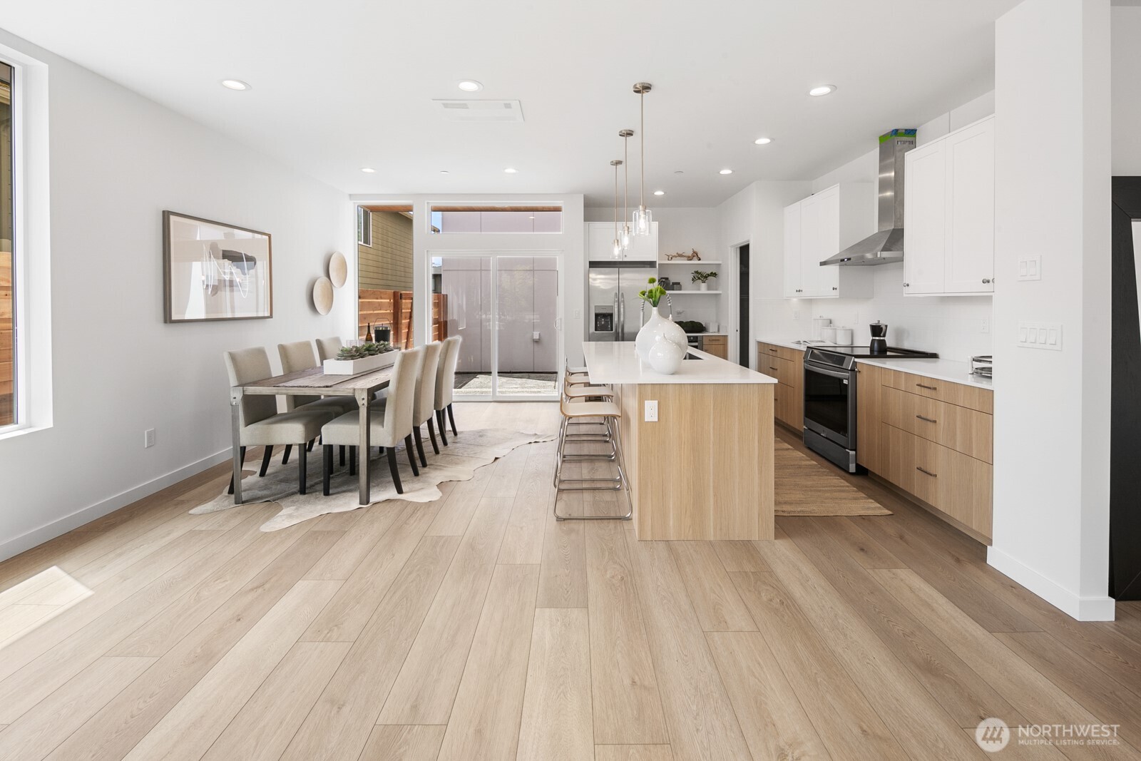 8825 Wallingford Avenue N