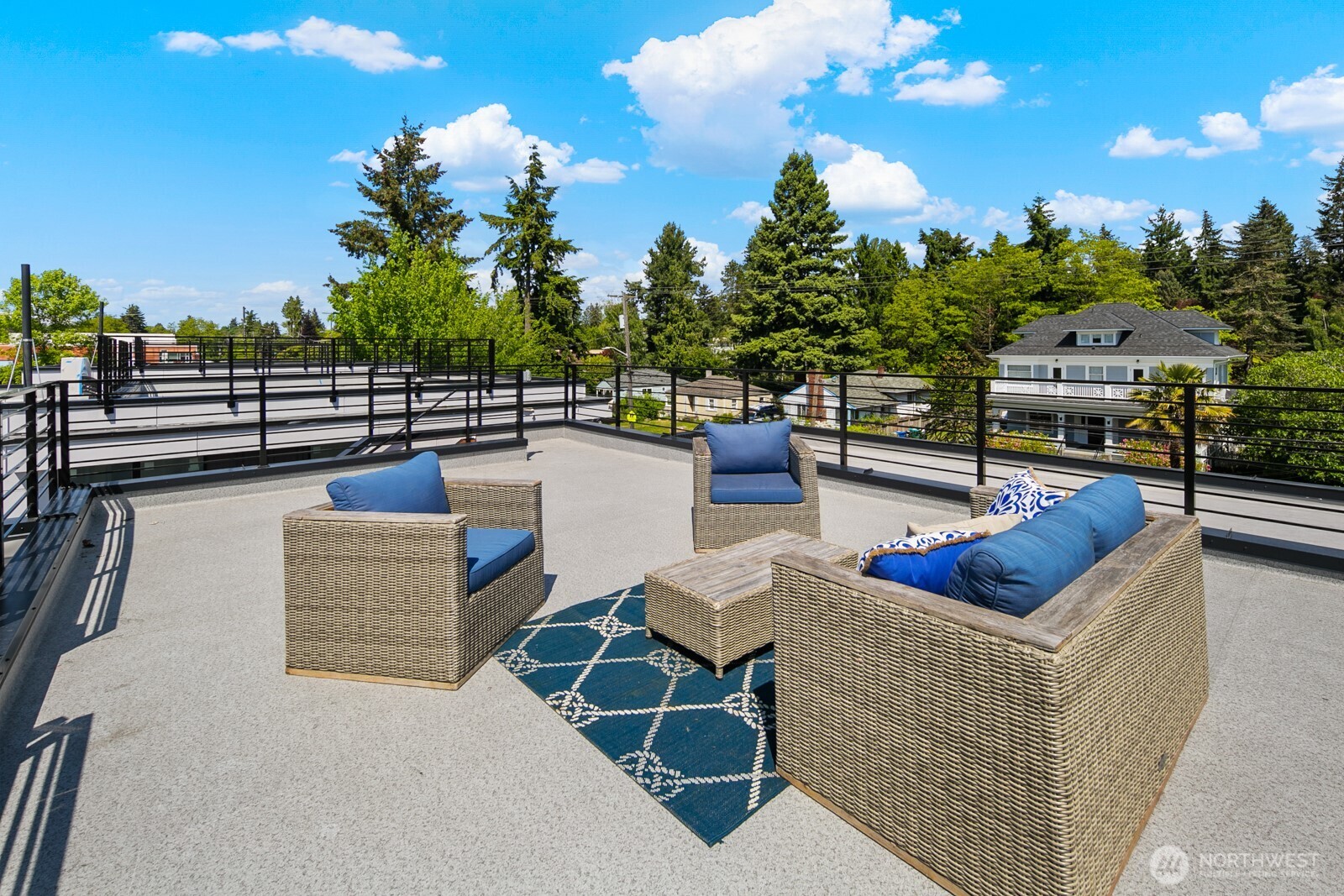 8825 Wallingford Avenue N