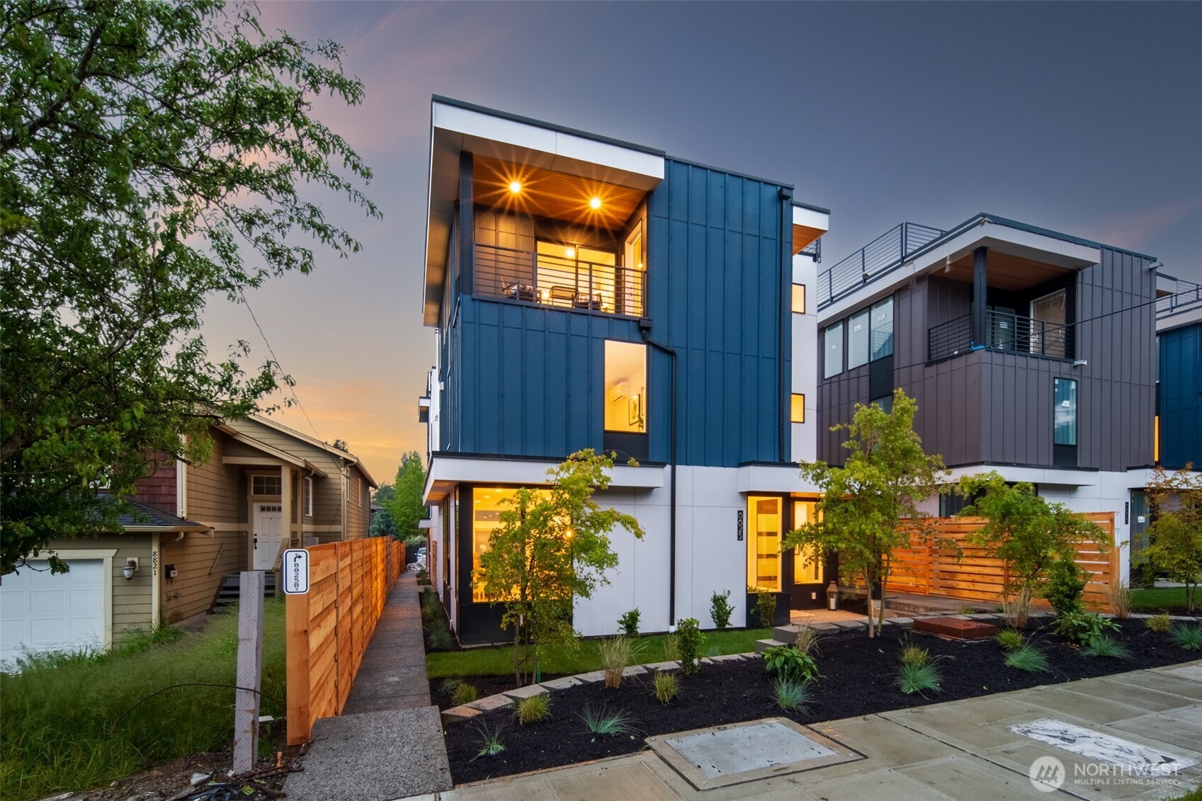 8825 Wallingford Avenue N