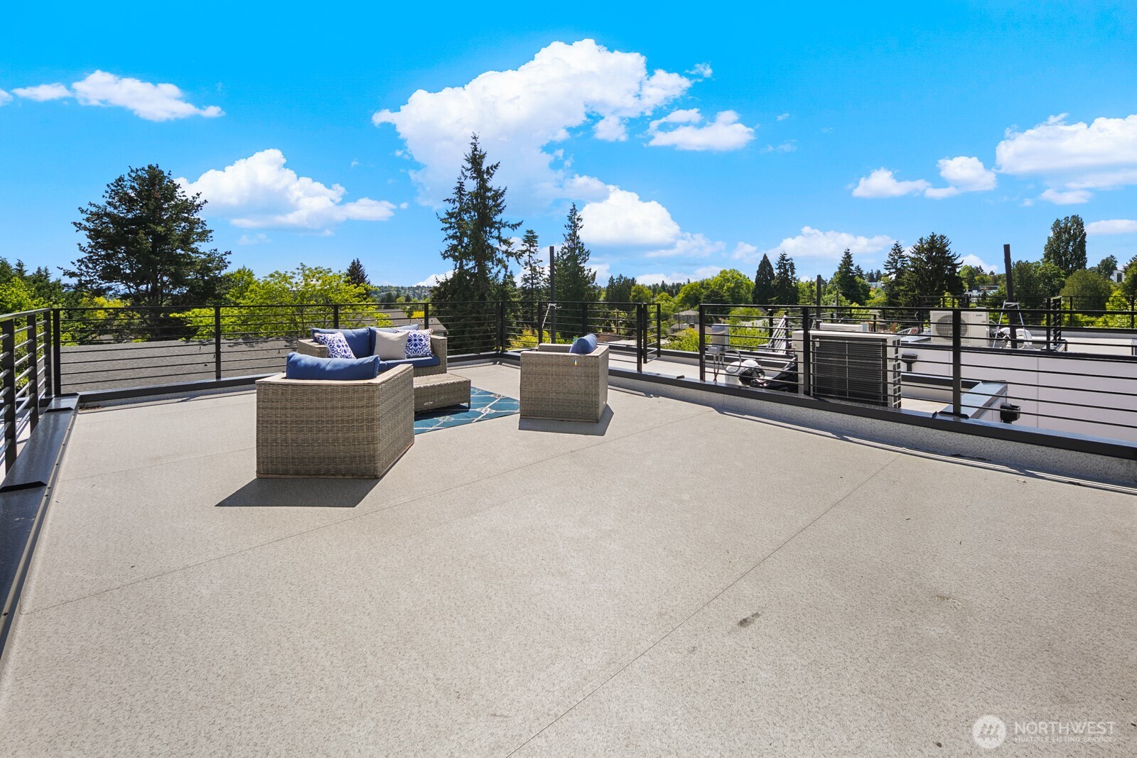 8825 Wallingford Avenue N