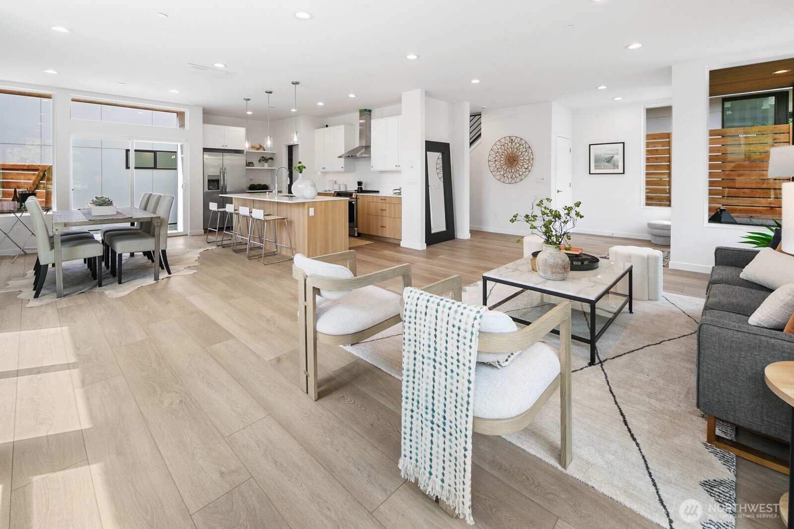 8825 Wallingford Avenue N