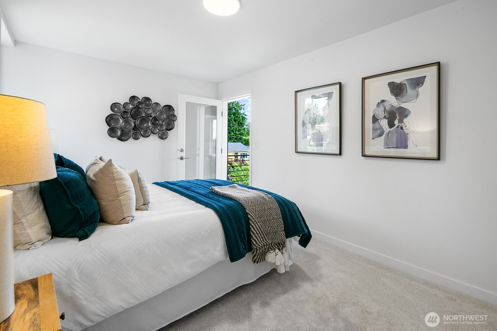 8825 Wallingford Avenue N