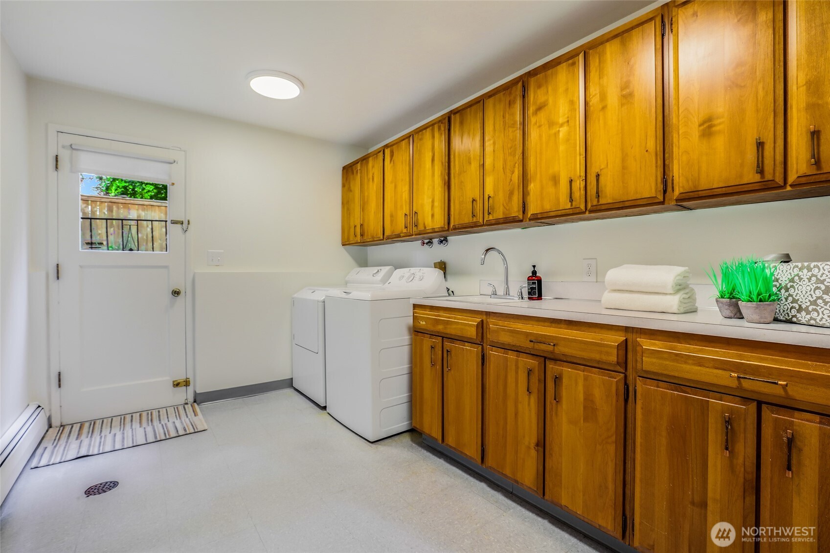 20415 12th Place NW