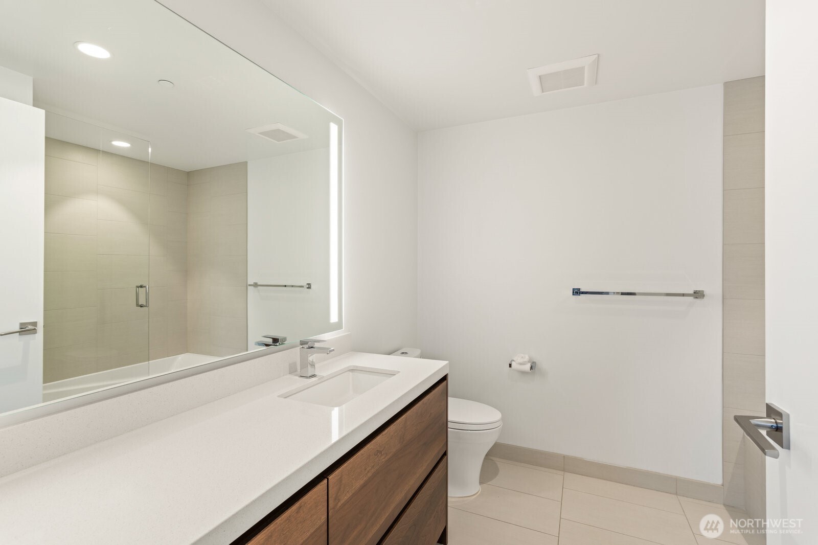 188 Bellevue Way NE Unit: 412