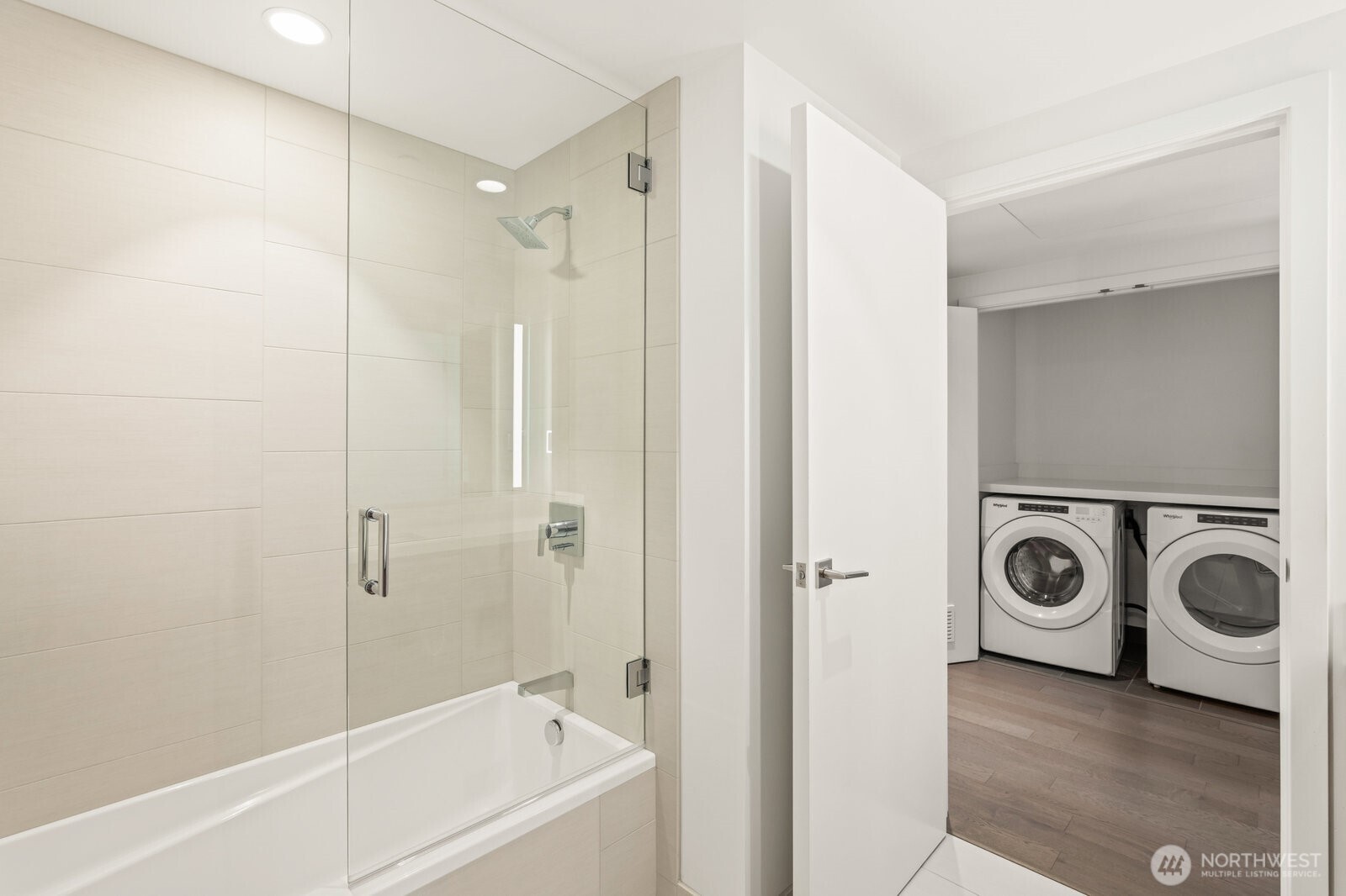 188 Bellevue Way NE Unit: 412