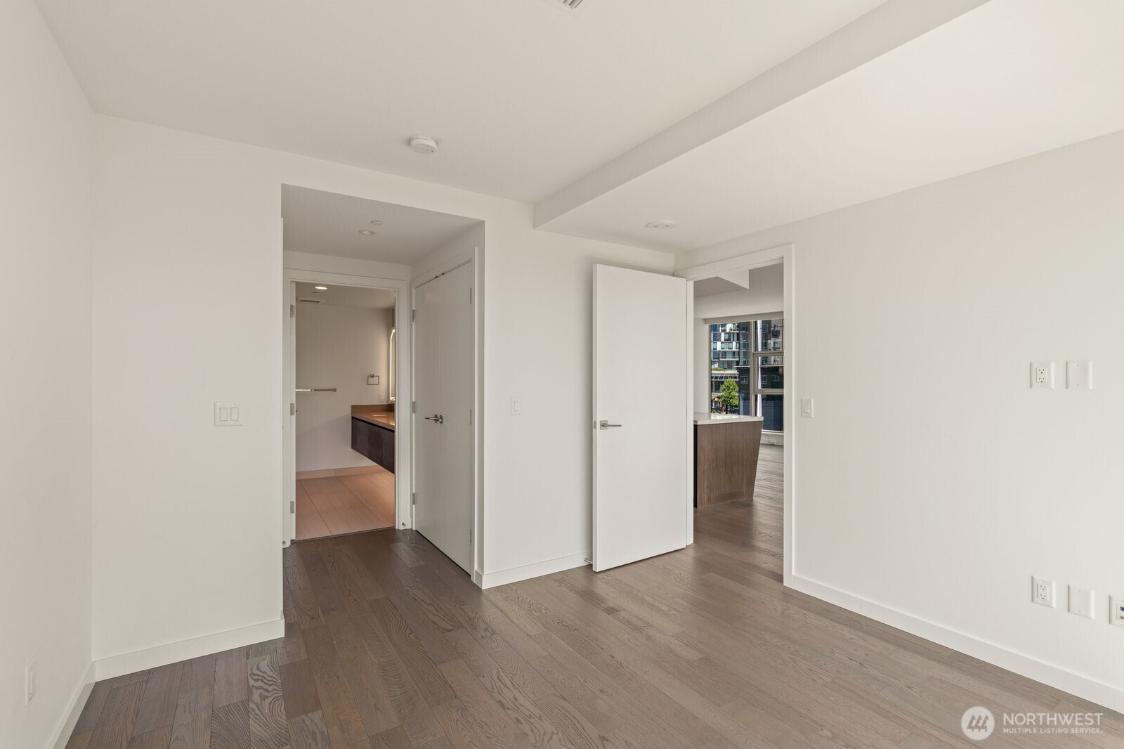 188 Bellevue Way NE Unit: 412