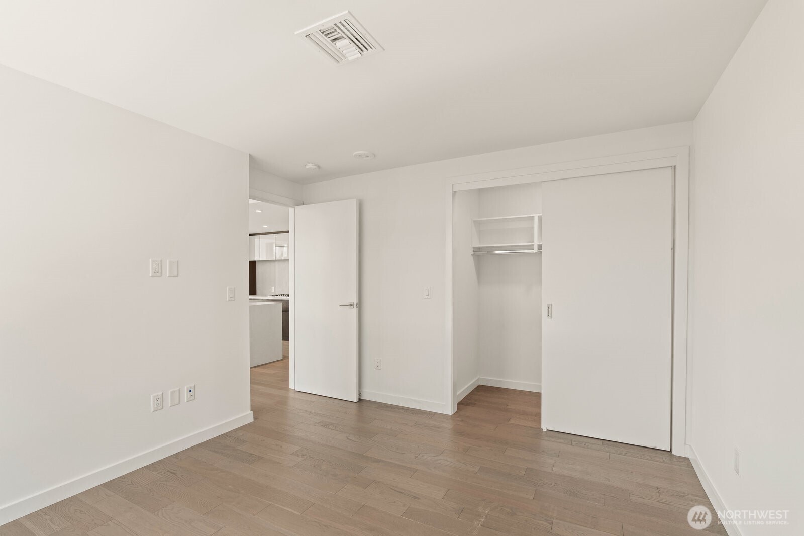 188 Bellevue Way NE Unit: 412