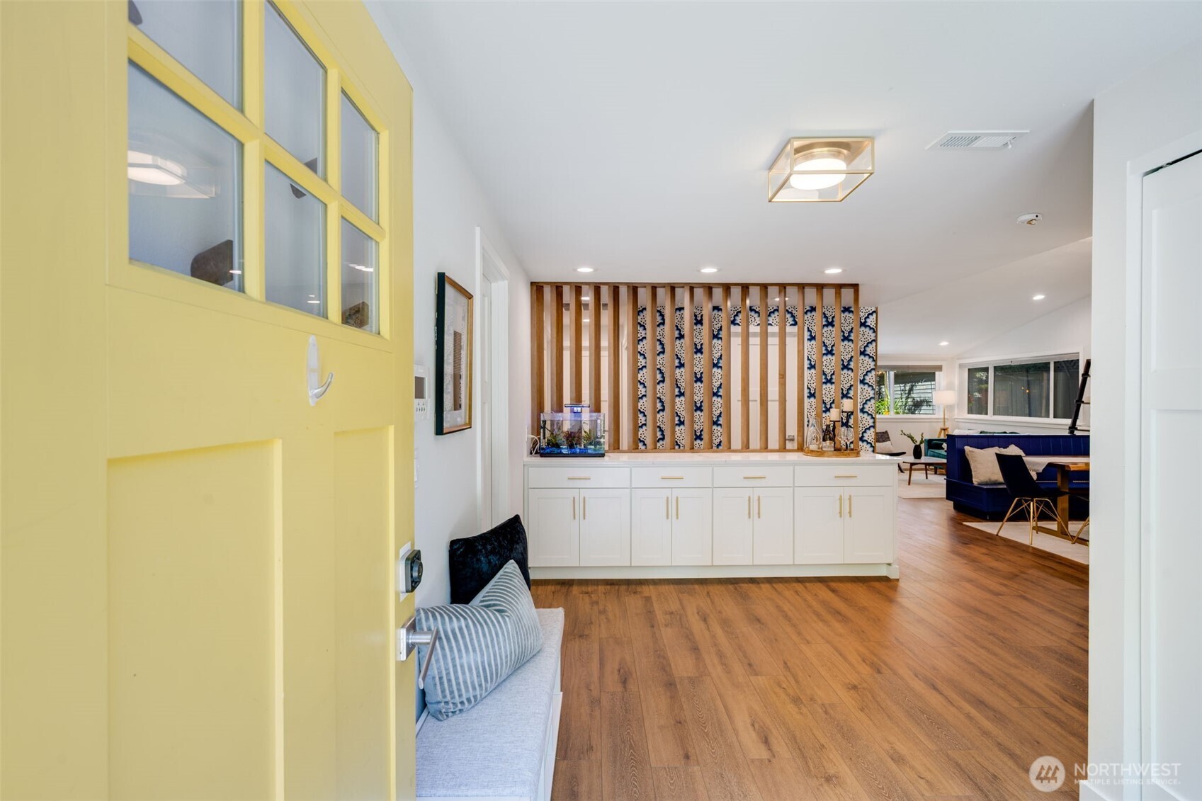 327 Martin Luther King Jr Way