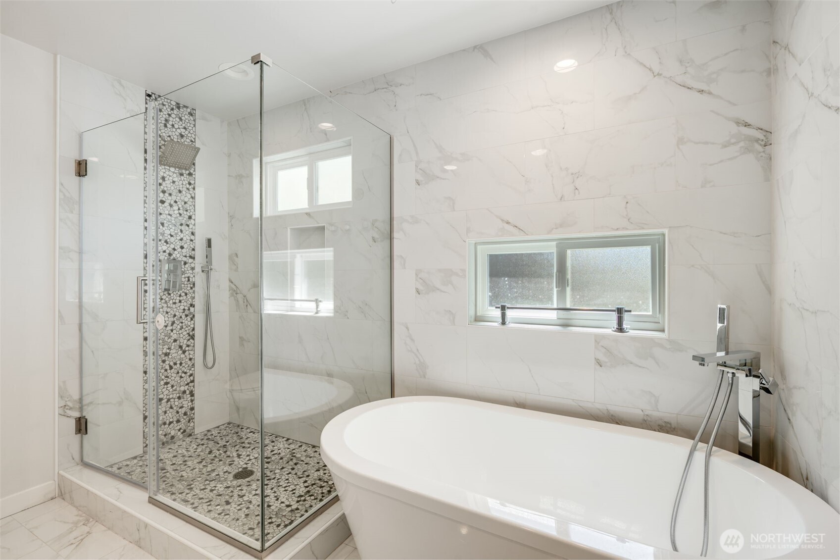 327 Martin Luther King Jr Way