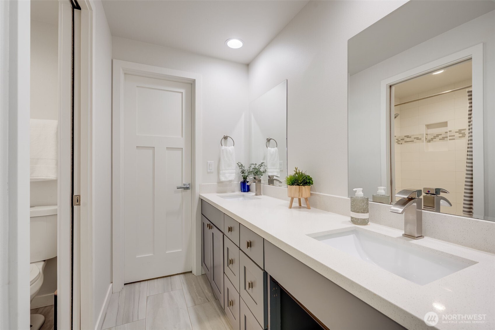 327 Martin Luther King Jr Way