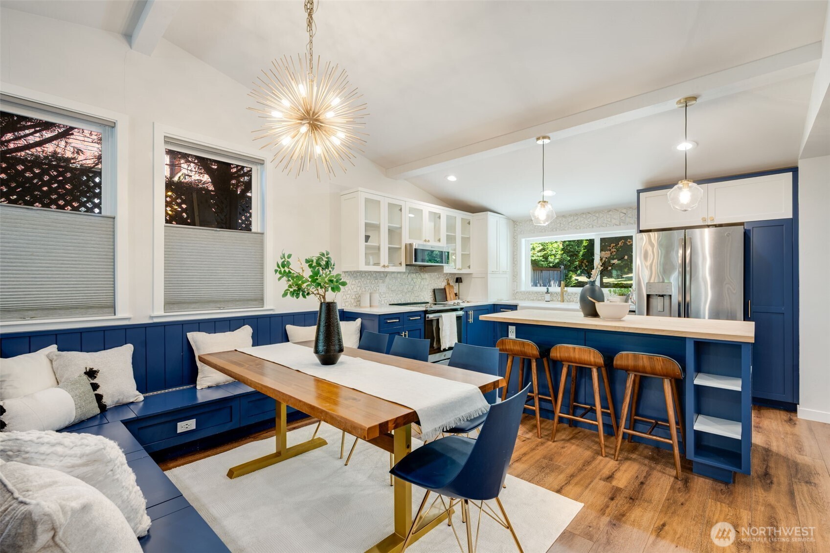 327 Martin Luther King Jr Way