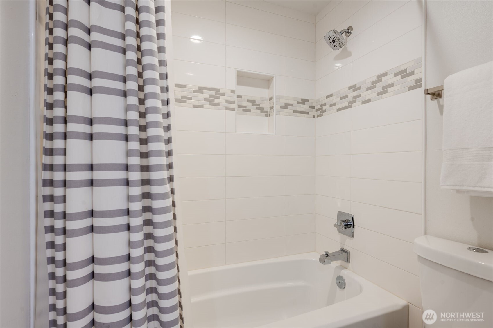 327 Martin Luther King Jr Way