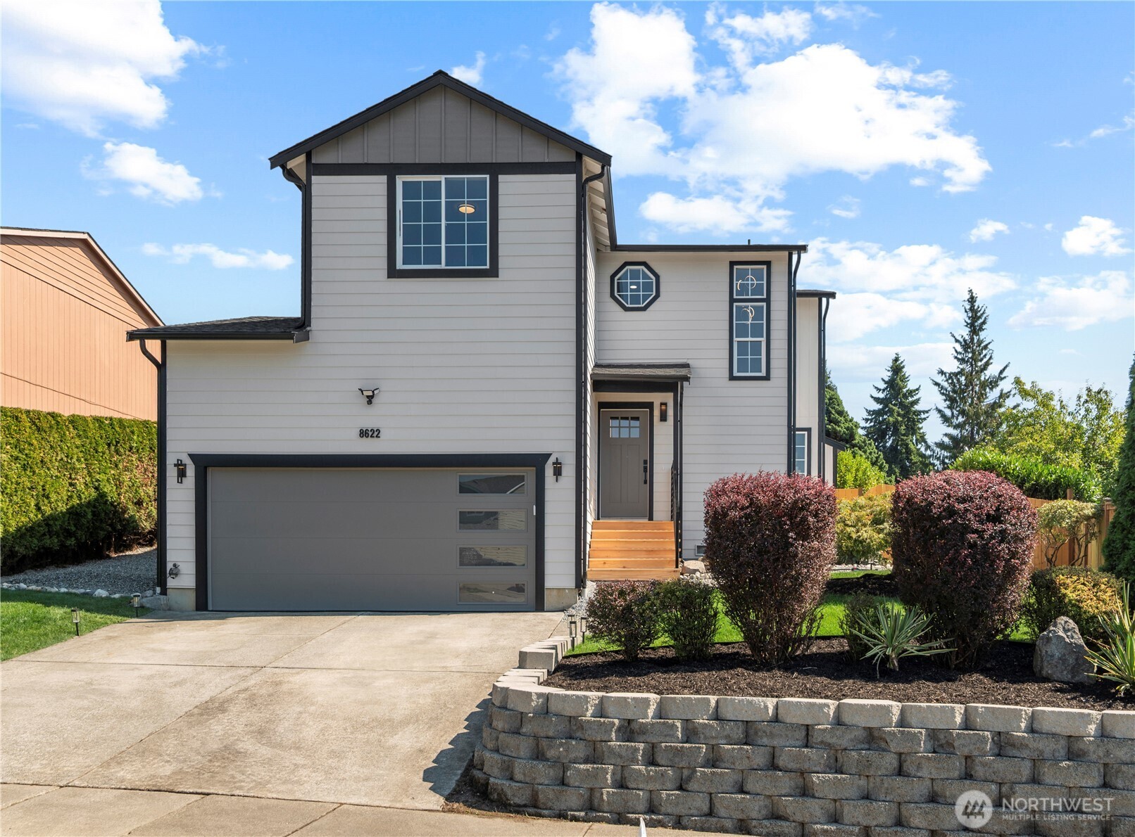 8622 12th Place NE