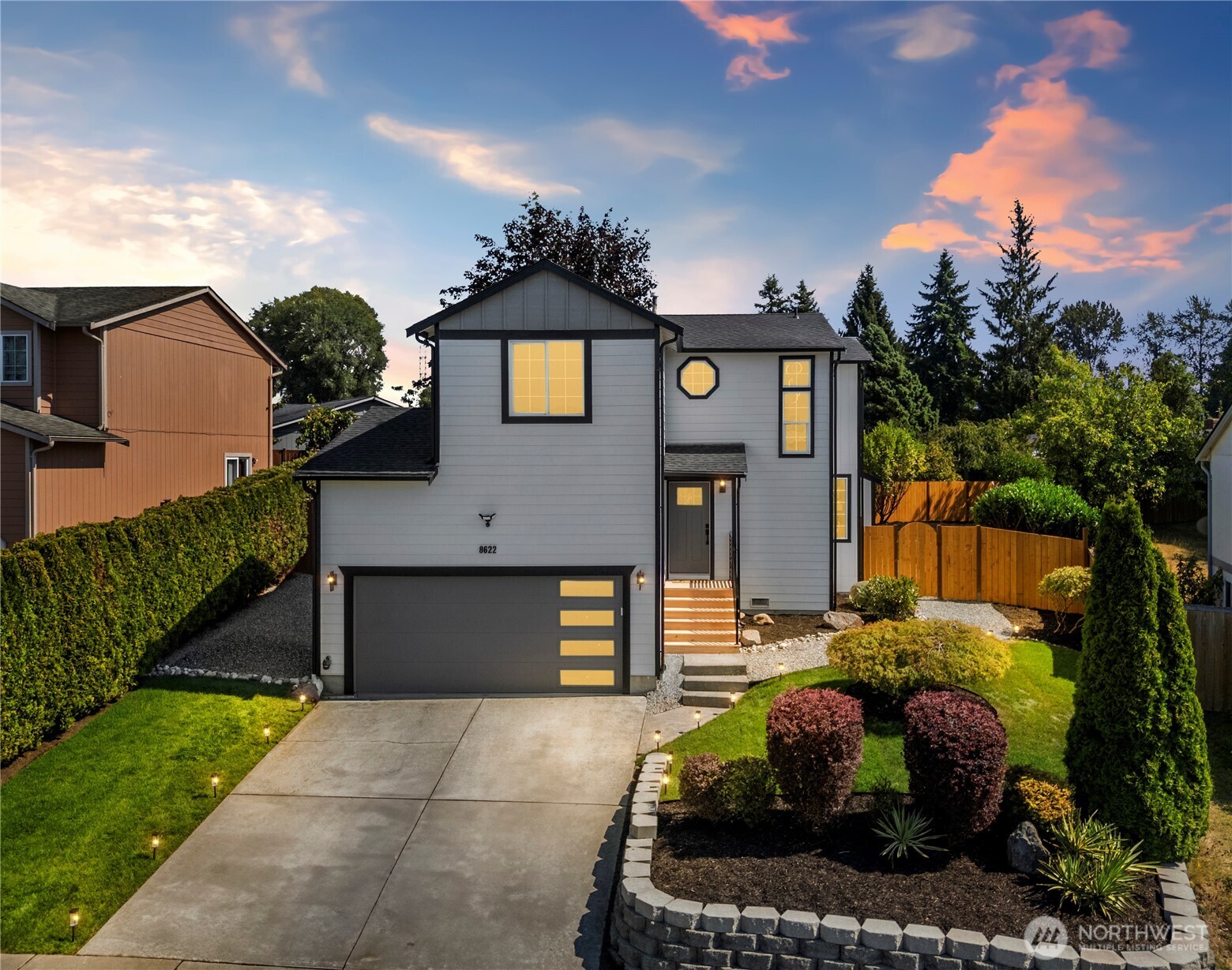 8622 12th Place NE