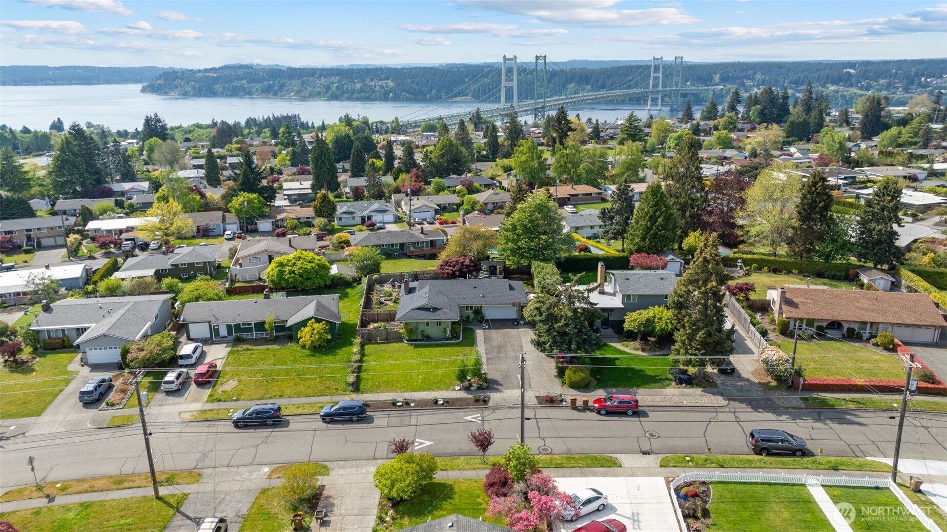 1122 N Skyline Drive